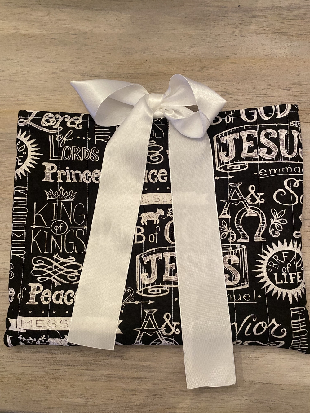 Quilted Bible/Book Holder with Whote Satin Bow